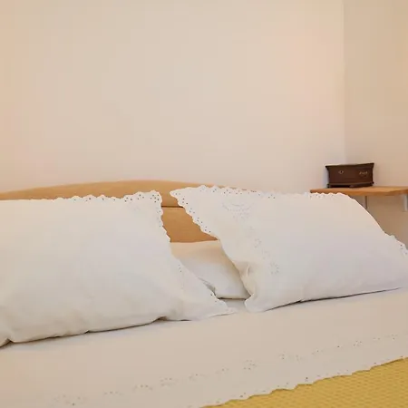 Over Old Town Apartment