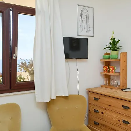 Over Old Town Apartment