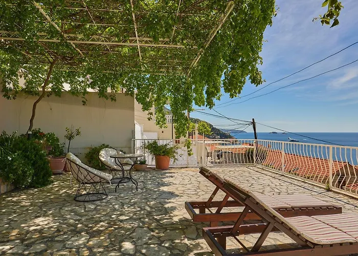 Apartment Over Old Town